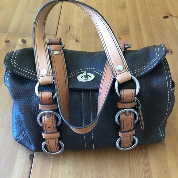 Coach Handbags - Beautiful Coach Bag! Excellent condition! Make an offer!!